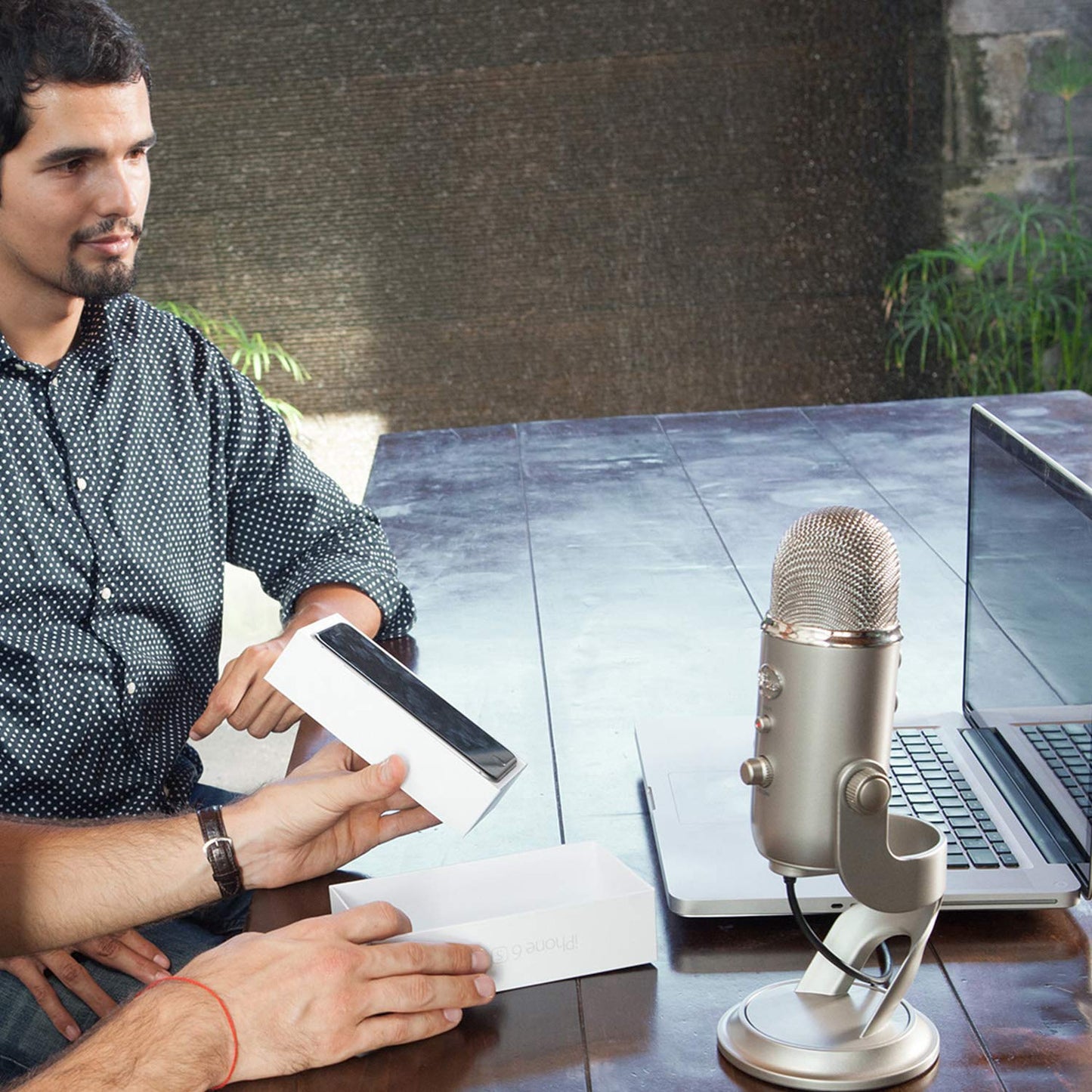 Logitech for Creators Blue Microphones Yeti USB Microphone (Blackout) - digibuy